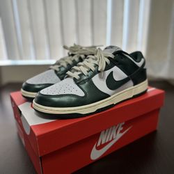 Nike Dunk Low Vintage Green Sz 10.5 Mens