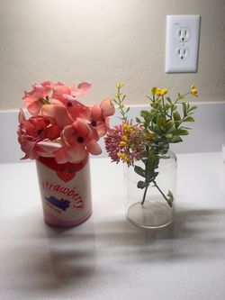 Faux Flowers in Vases – Set of 2