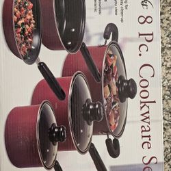 Brand New Kitchenworks 8 PC Cookset