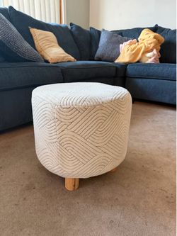 Modern Accent Ottoman / Footstool