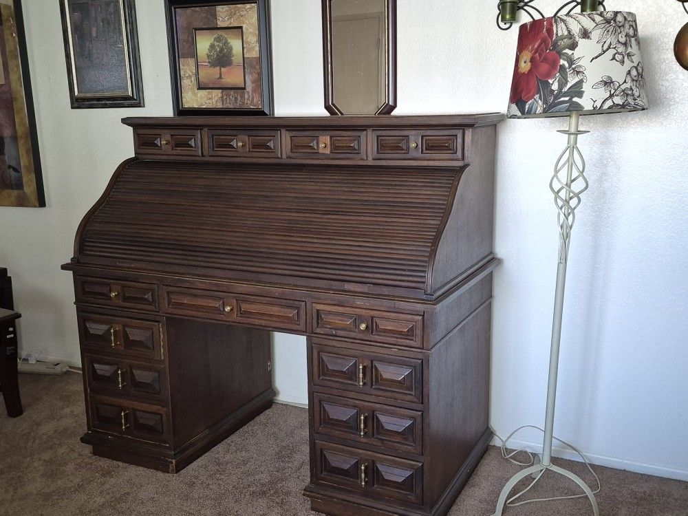 Beautiful Big Roll Top Desk
