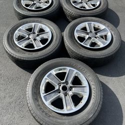 (5) 18” Jeep Wheels 255/70R18 Bridgestone Dueler A/T