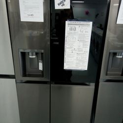 LG 27 cu. ft. Side By Side