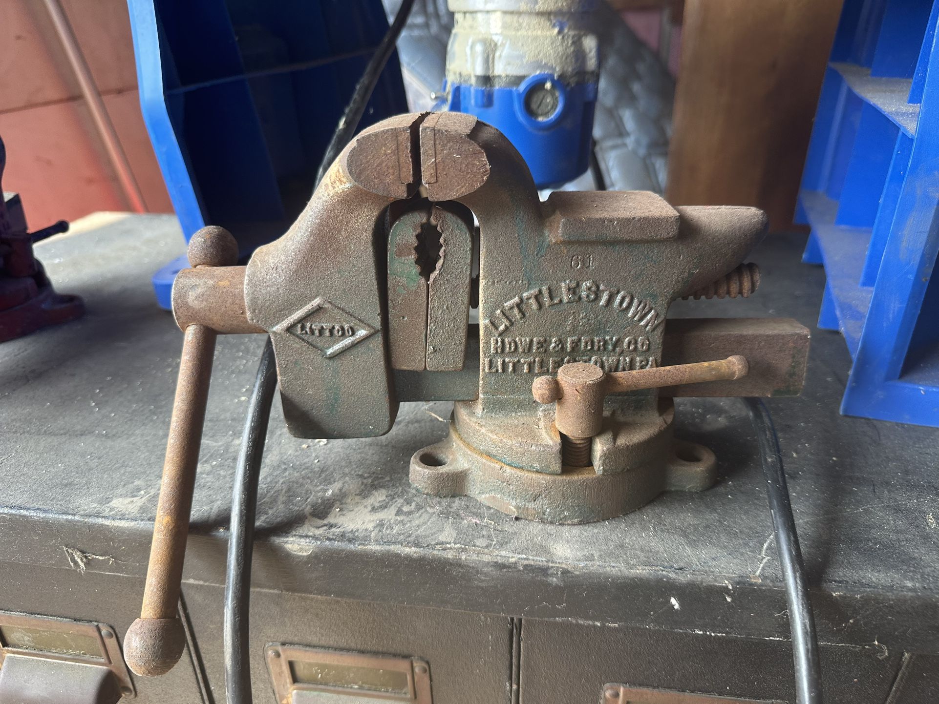 Vise 3.5” Littlestown EACH