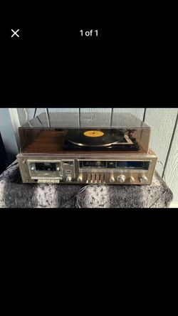 Big fisher audio system MC-4530 with turntable and cassette player