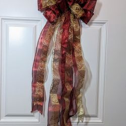 Beautiful 12" x 37" Holidays Bow.