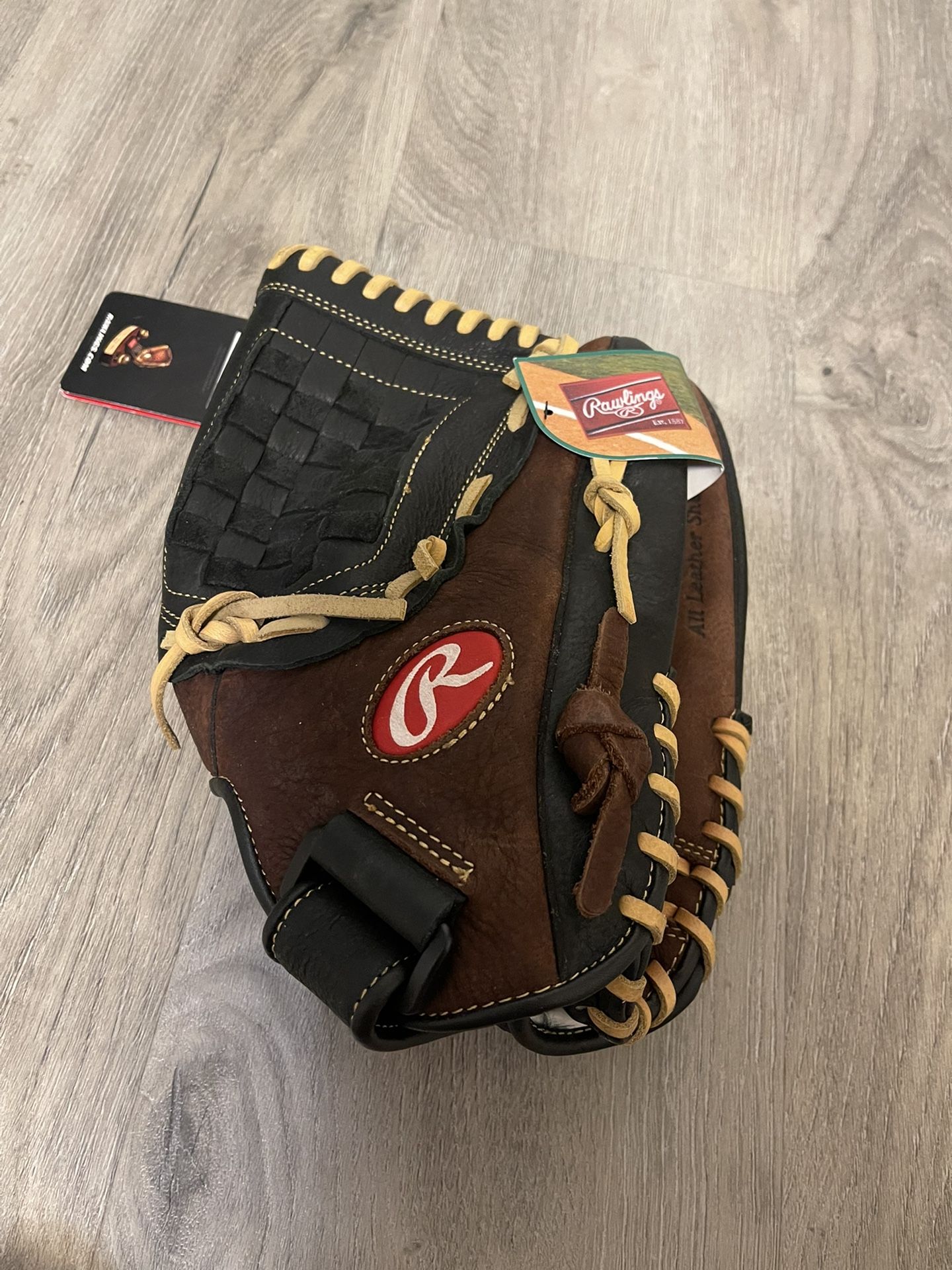 Youth Rawlings Baseball Glove