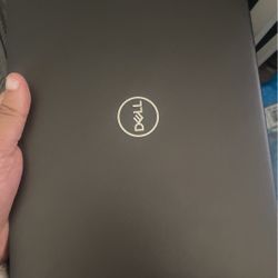 Dell Laptop In Great Condition 