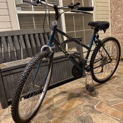 SUPERIA HUFFY MOUNTAIN BIKE – GREAT CONDITION, READY