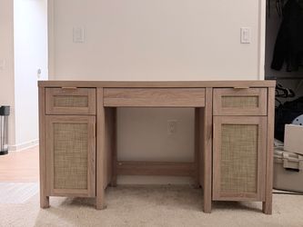 Brand new desk