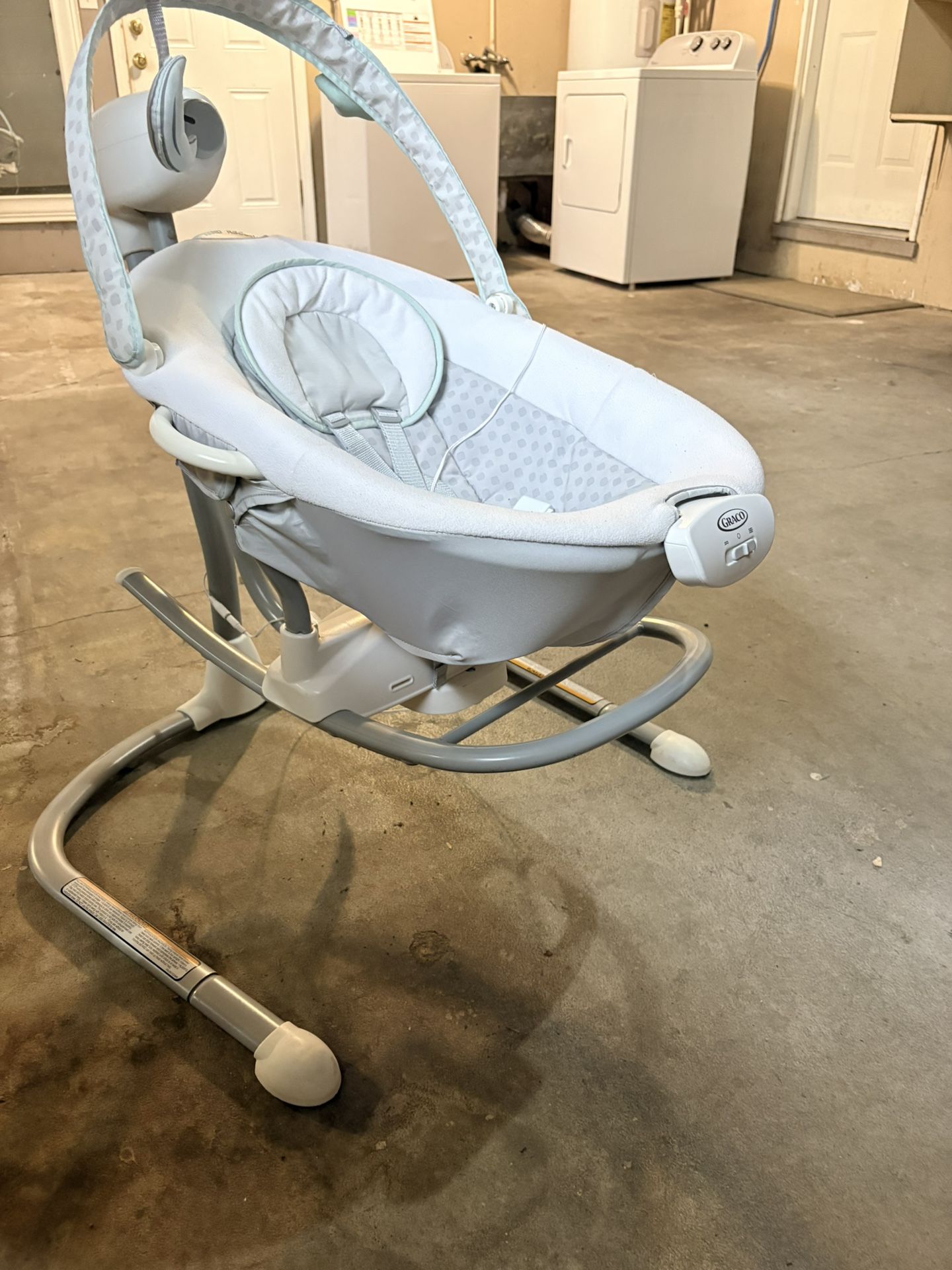 Graco DreamGlider Gliding Baby Swing & Sleeper β Excellent Condition