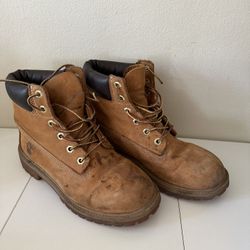 Timberlands Size 5M 
