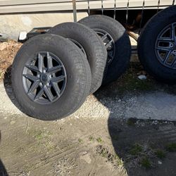 New Tires On A 26 Jeep Wrangler They Got Maybe 200 Miles On Them Rims Tires Tpn Sensors