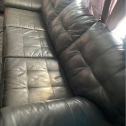 Loveseat And Sofa Set 