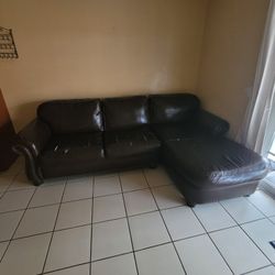 Bernhardt Sofa w/ Chaise