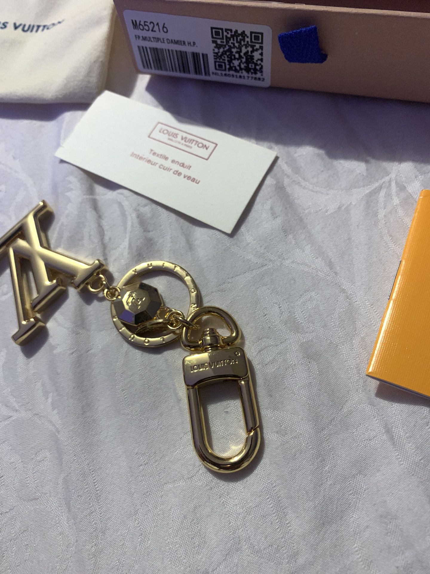 Authentic Louis Vuitton Bag Charm And Keyring for Sale in Hoboken, NJ -  OfferUp