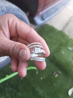 For sale New Engagement ring and 3 different ones all sirver