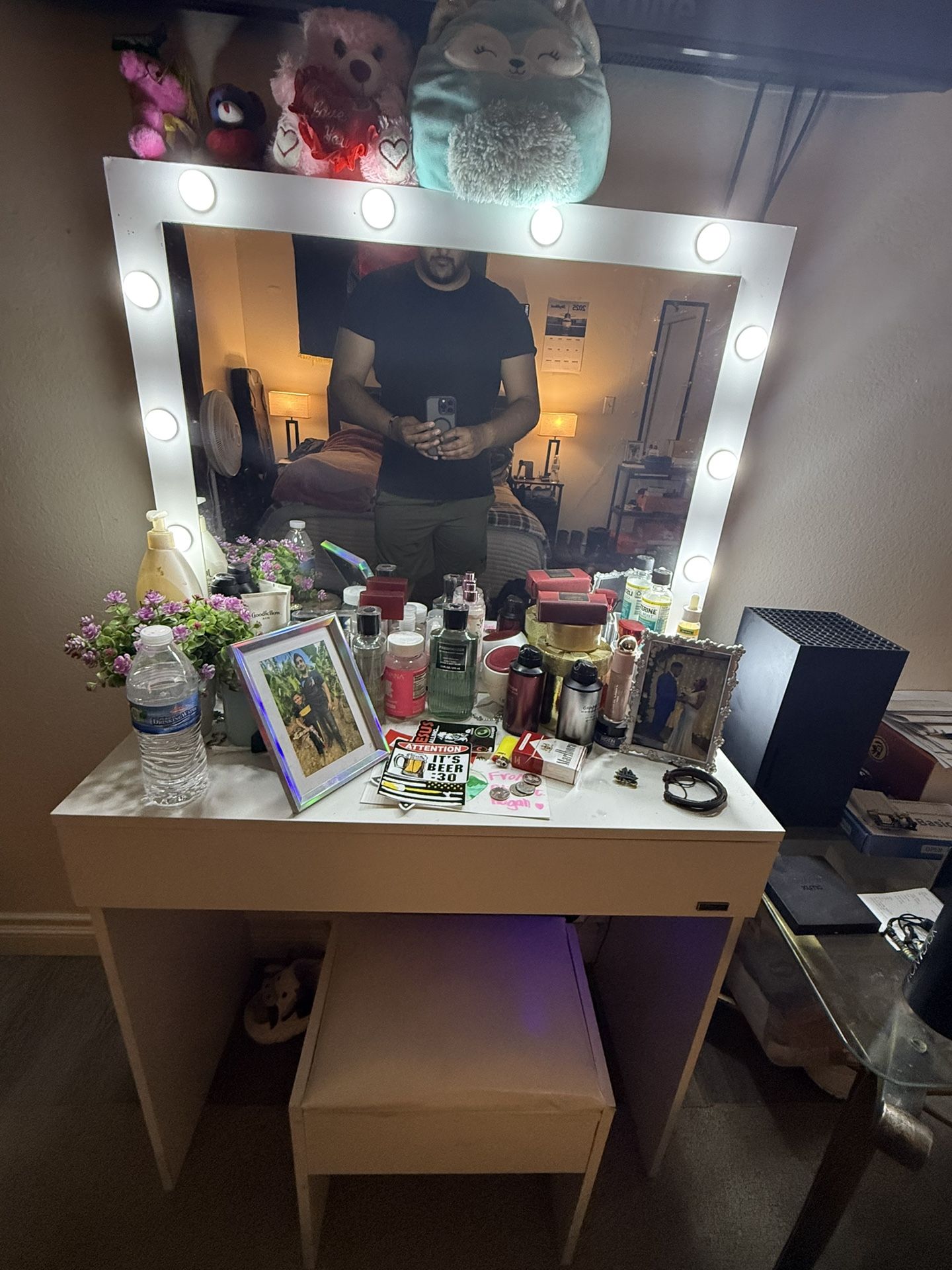 Small Vanity/w Stool