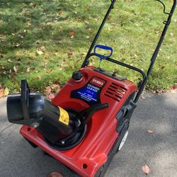 Toro 21” Power Clear Snowblower With Electric Start 