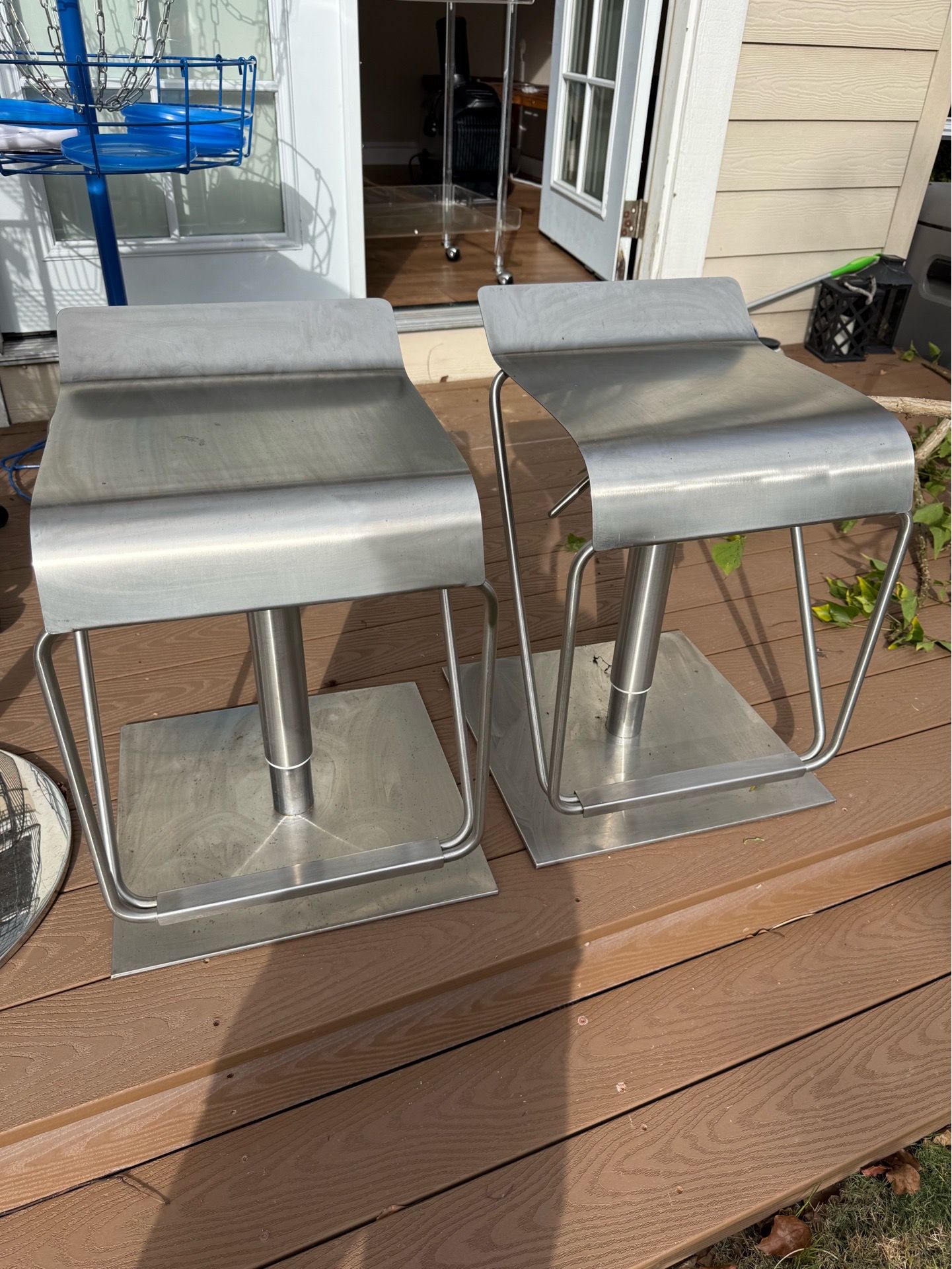 Unique Metal Swivel Bar Stools (2)