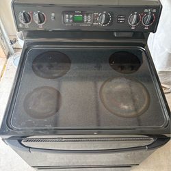 Oven - GE True Temp Self-Cleaning