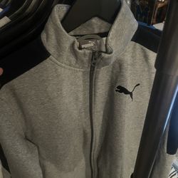 Puma Zip Up Sweater Size M Brand New!