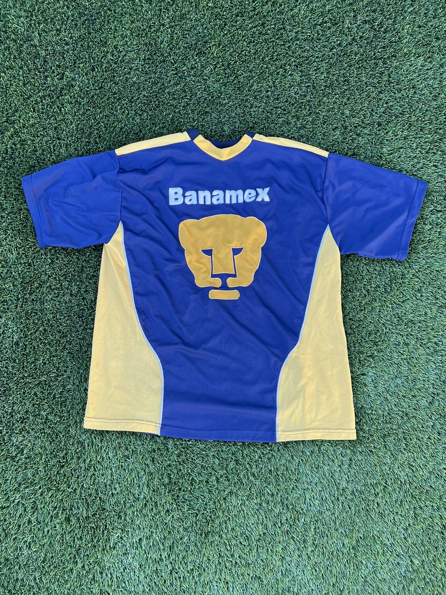 VINTAGE PUMAS UNAM JERSEY  