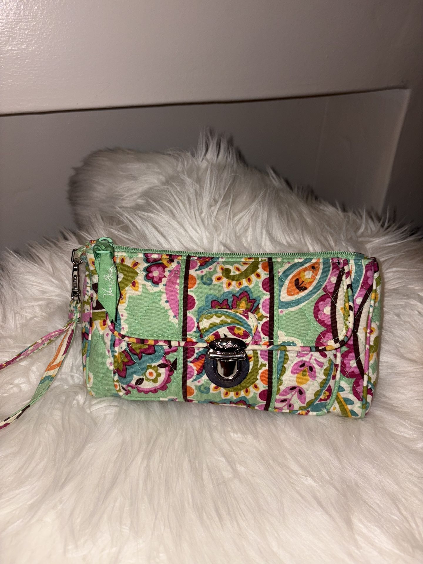 Vera Bradley wallet clutch wristlet