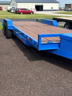 2027 Tomahawk Trailer 82"W X 24'L (6.8 ft W X 24 ft L)