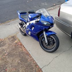 2002 Yamaha R6