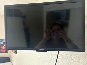 24” pioneer smart TV
