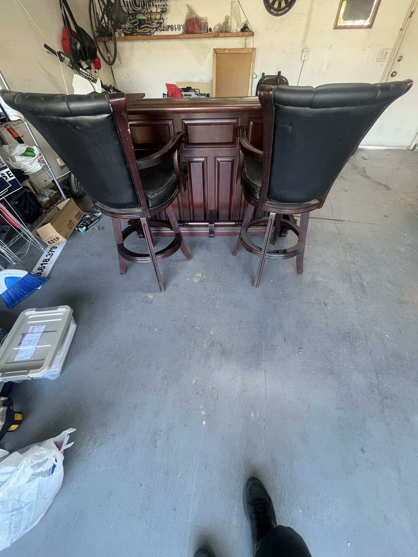 Bar And 2 Stools