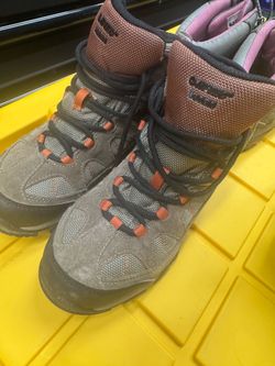Hi Tec Boots (Kids 4)