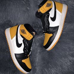 Air Jordan 1 “Yellow Toe”