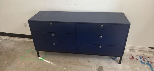 Bedroom dresser