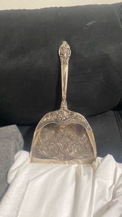 Antique Silver Ornate Crumb Scoop