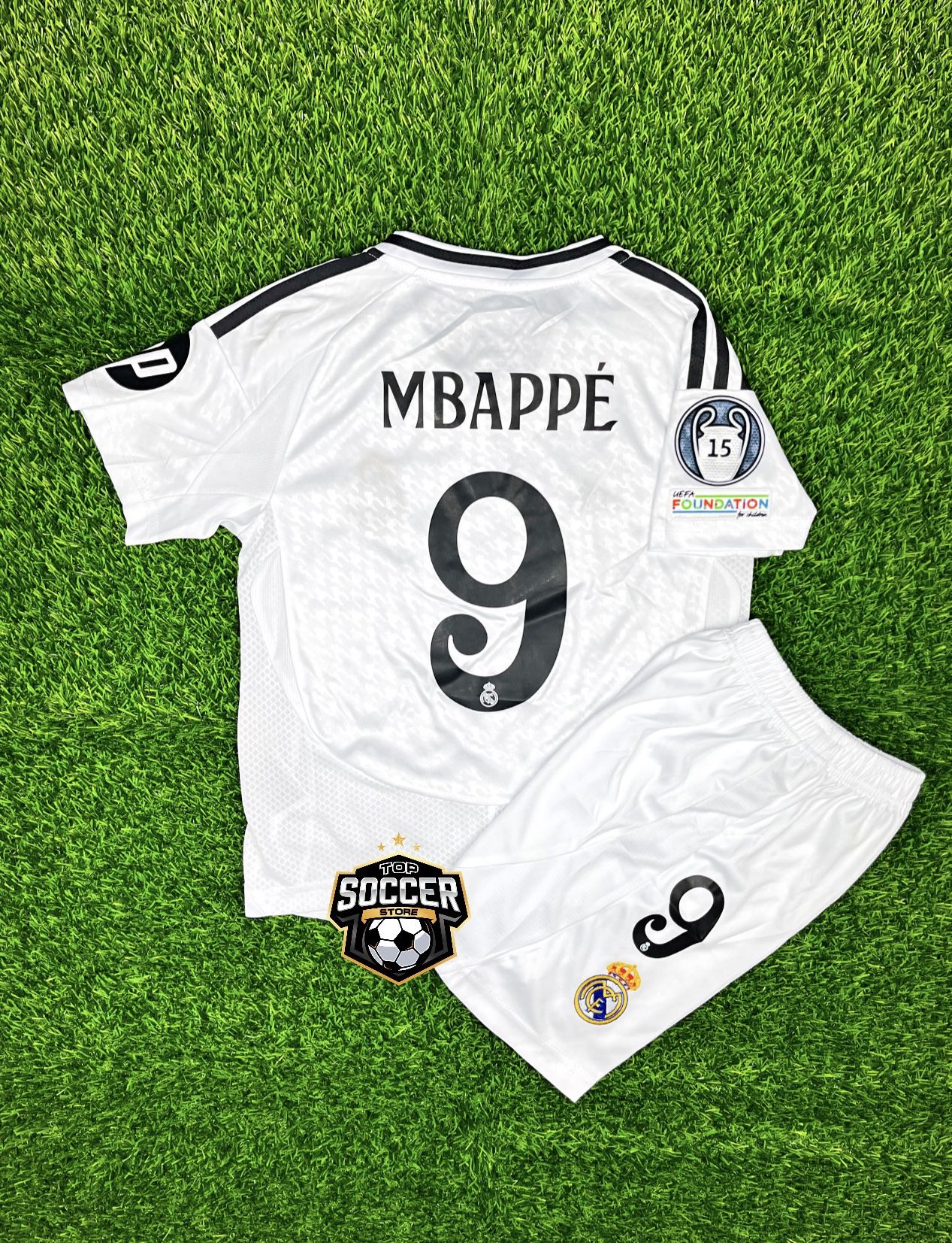 NEW CLUB REAL MADRID HOME MBAPPE KIDS SET! SIZE FOR A 2 TO 3 YEARS OLD ONLY!