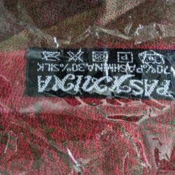 Lovely Pashmina Scarf, Perfect for Christmas 