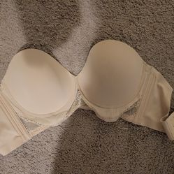 Brand new strapless bra 34ddd