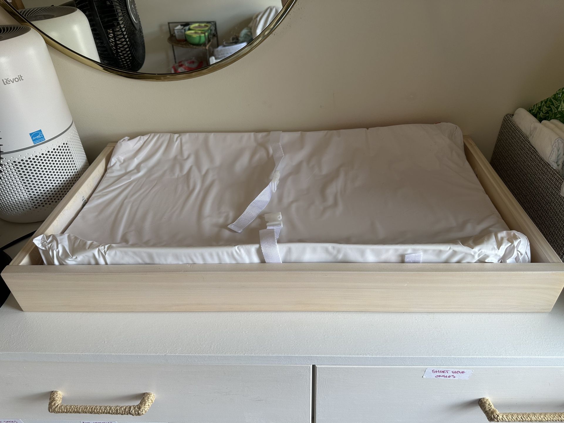 Da Vinci Changing Station & Changing Pad