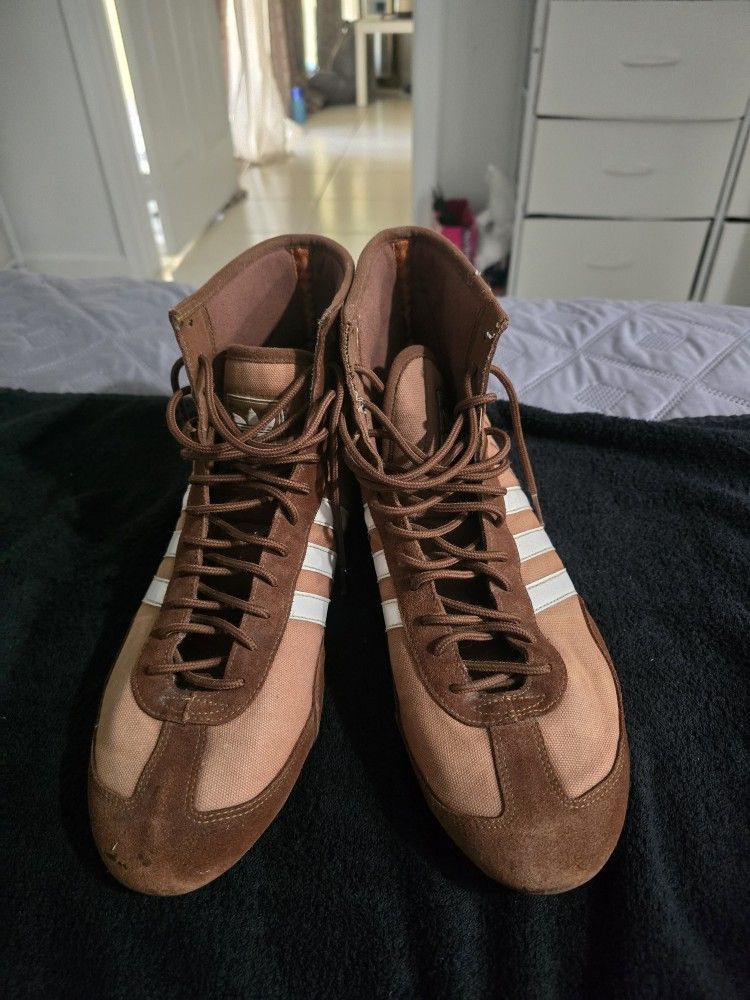  Brown Vintage Adidas 10.5 [  Collectors Item]