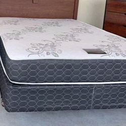 Queen Size Mattress And Box Spring 
