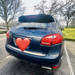 2013 Porsche Cayenne Hybrid 