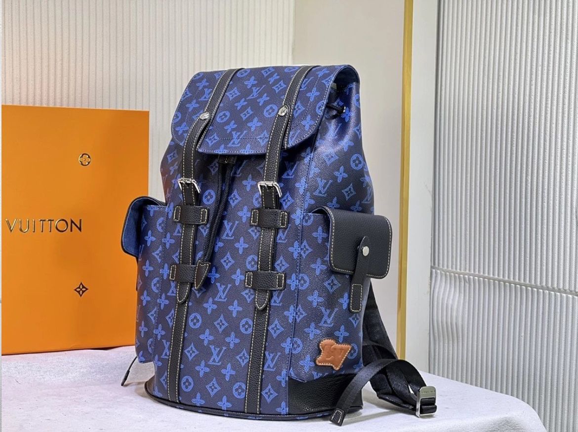Louis Vuitton x NBA Christopher MM Backpack - clothing & accessories - by  owner - apparel sale - craigslist