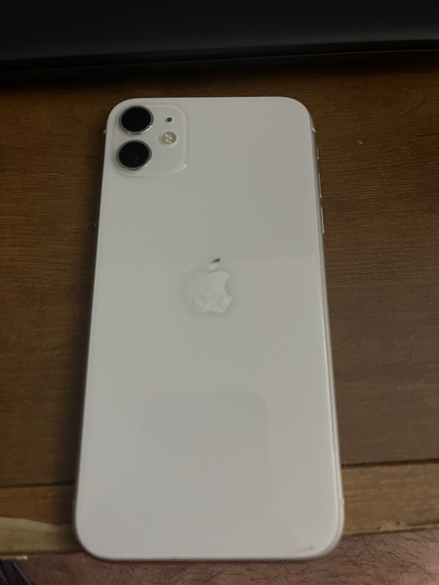 Selling iPhone 11 for Sale in Fort Lauderdale, FL OfferUp