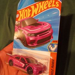 2020 Dodge Charger Hellcat Hot Wheels Diecast 