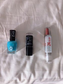 Maybelline Fit Me Shine-Free+ Foundation + Lipstick Sally Hansen Miracle Gel