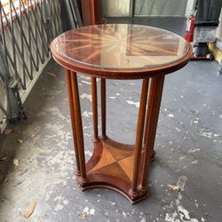 End Table Coffee Table Top Glass Located In Kendall 