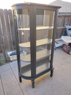 Cabinet / Vitrina