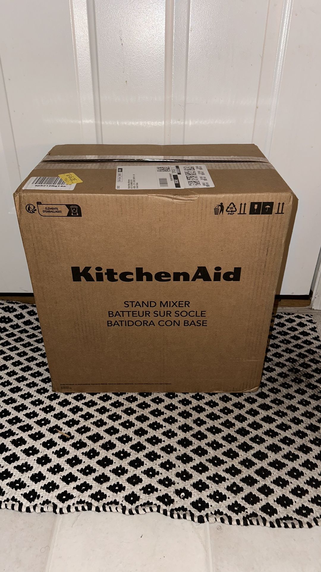 KitchenAid K45SS Classic Series Tilt-Head Stand Mixer for Sale in Menifee,  CA - OfferUp